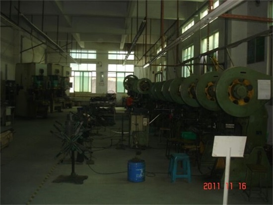 冲压车间.jpg