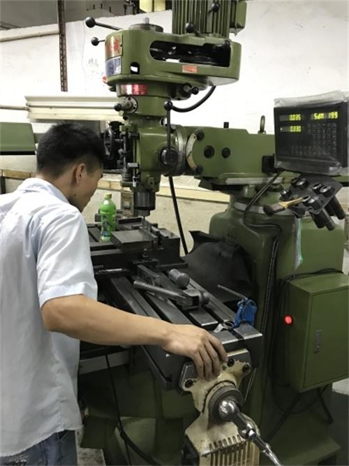 金属标牌